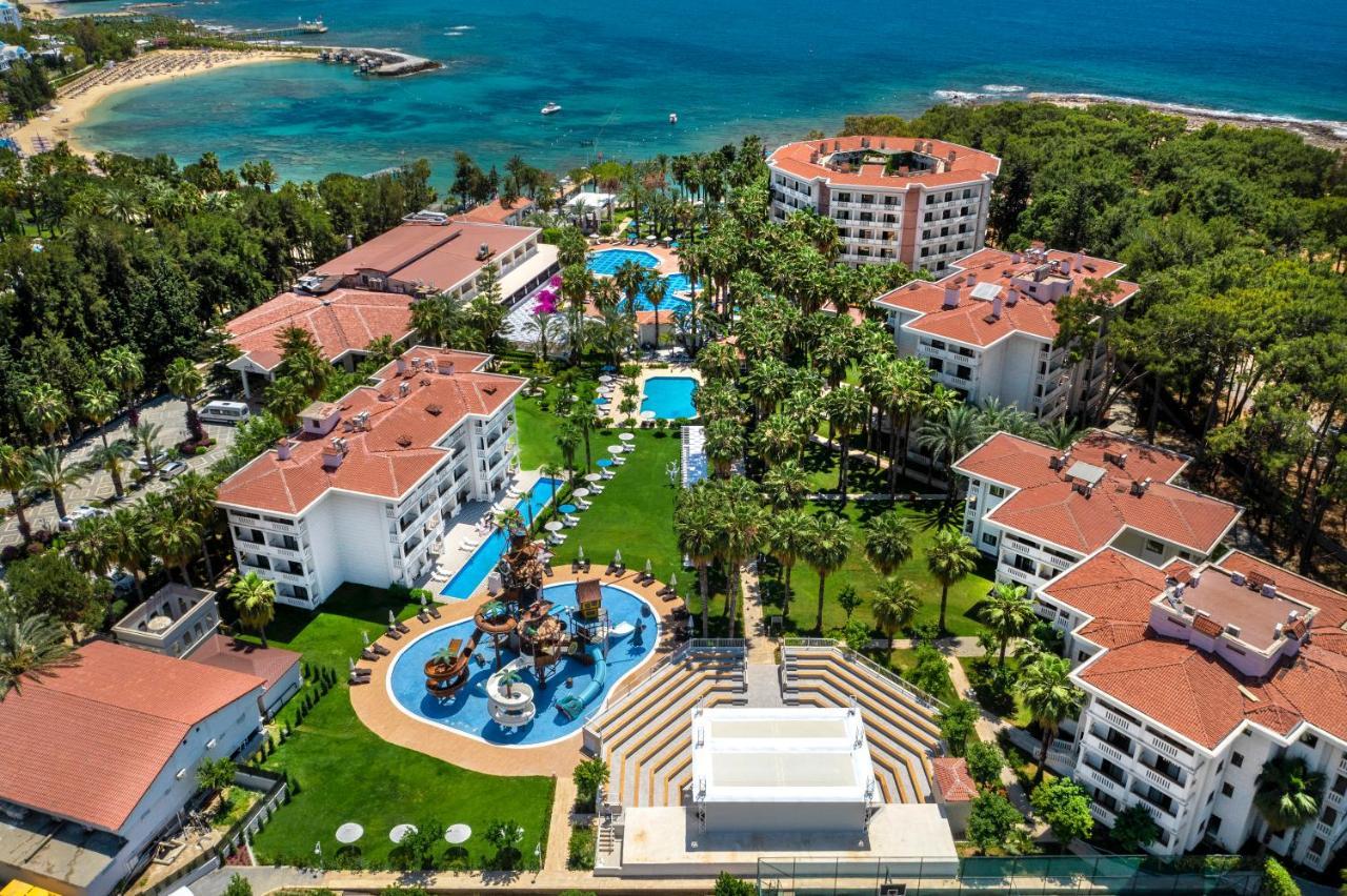 Utopia Resort & Residence 阿萨拉尔 外观 照片