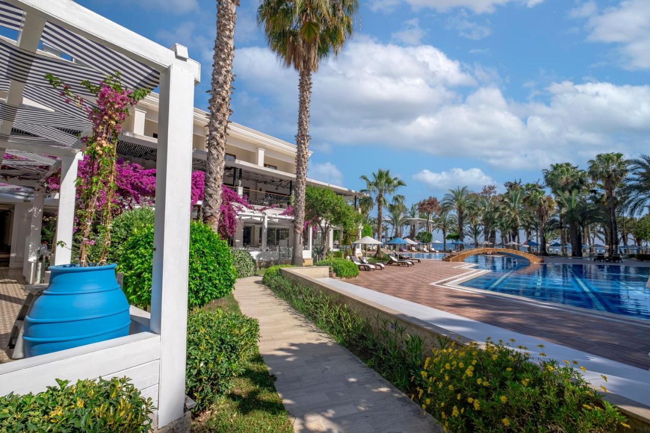Utopia Resort & Residence 阿萨拉尔 外观 照片