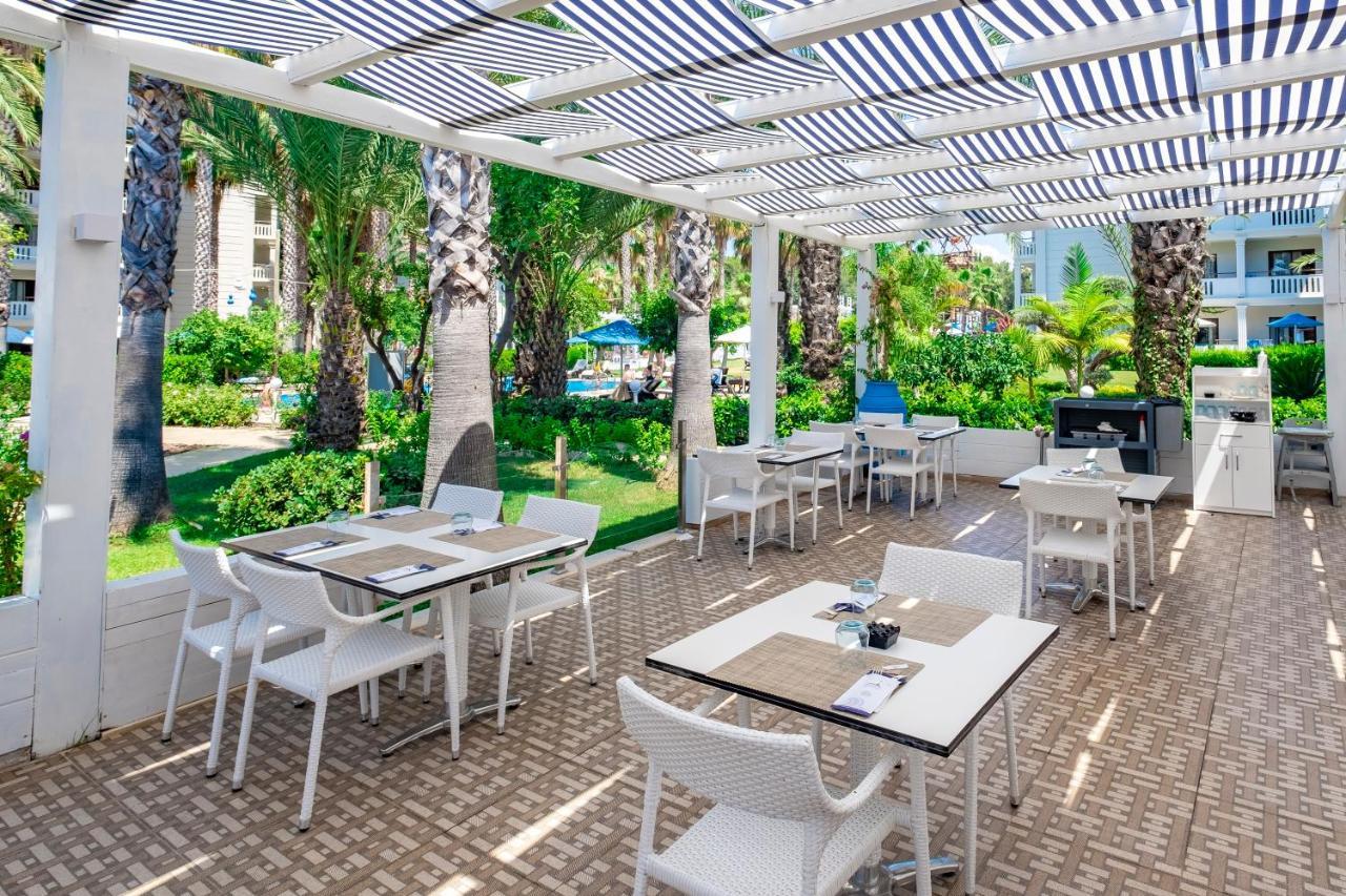 Utopia Resort & Residence 阿萨拉尔 外观 照片