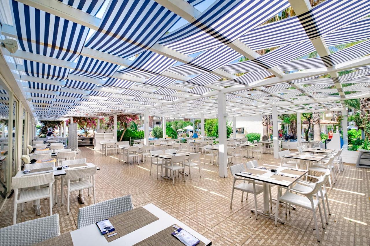 Utopia Resort & Residence 阿萨拉尔 外观 照片
