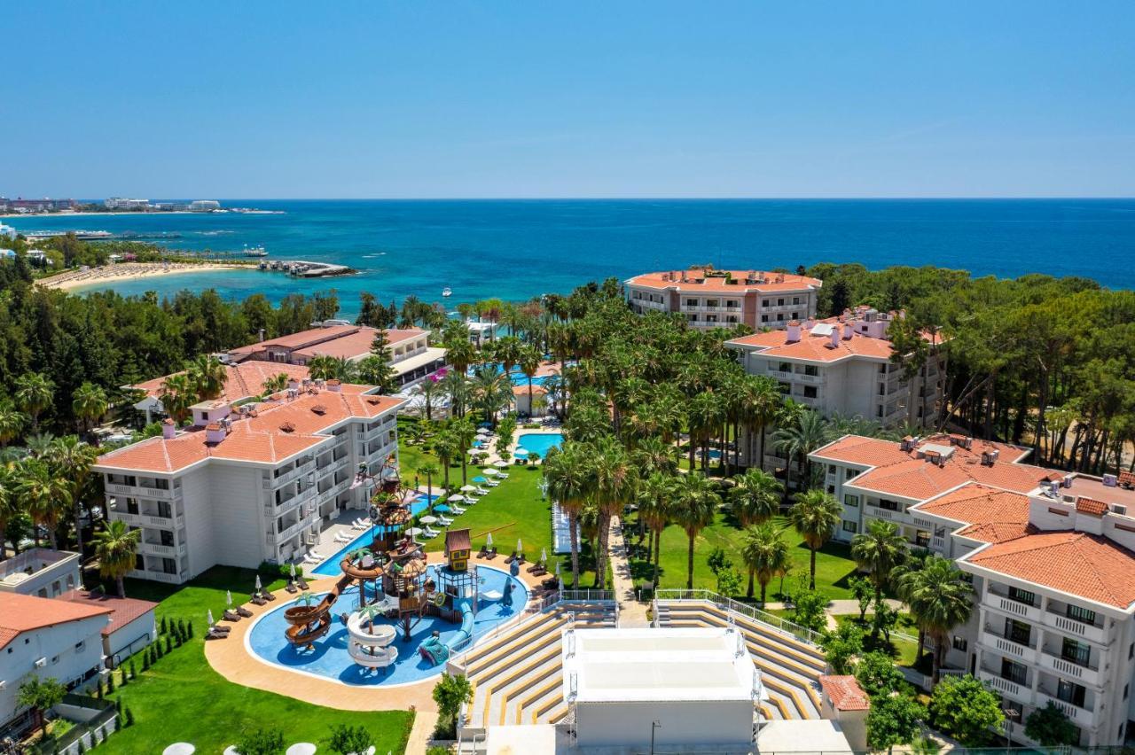 Utopia Resort & Residence 阿萨拉尔 外观 照片
